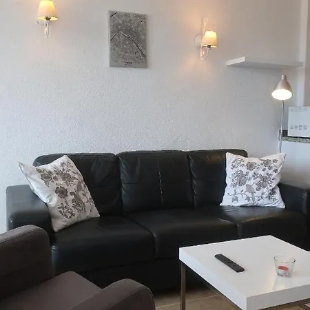Sunny Teneguia By Yumbo Apartment